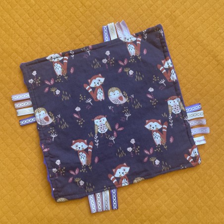 doudou enfant format carré