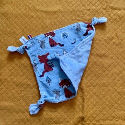 doudou enfant format carré